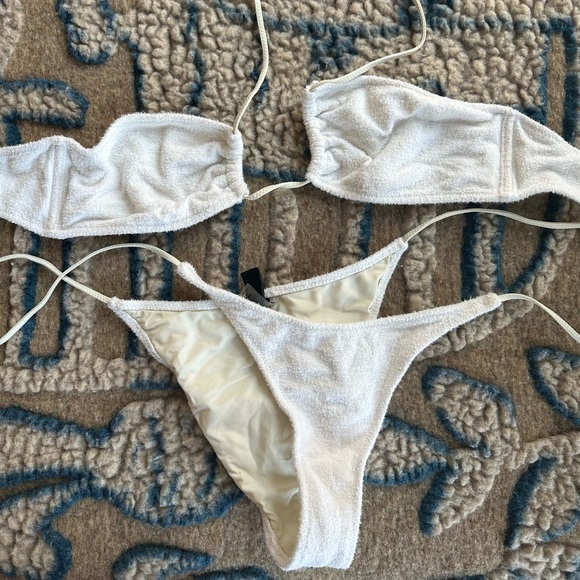 TRIANGL ASTER white toweling, M top and M bottom - Picture 2 of 12
